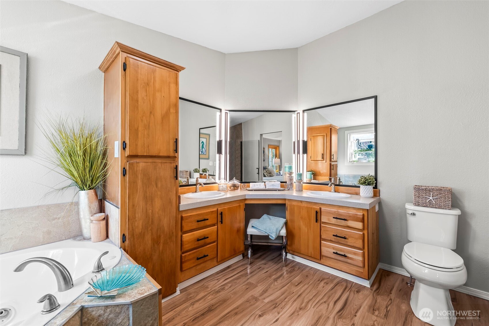 17917 100th Street NW