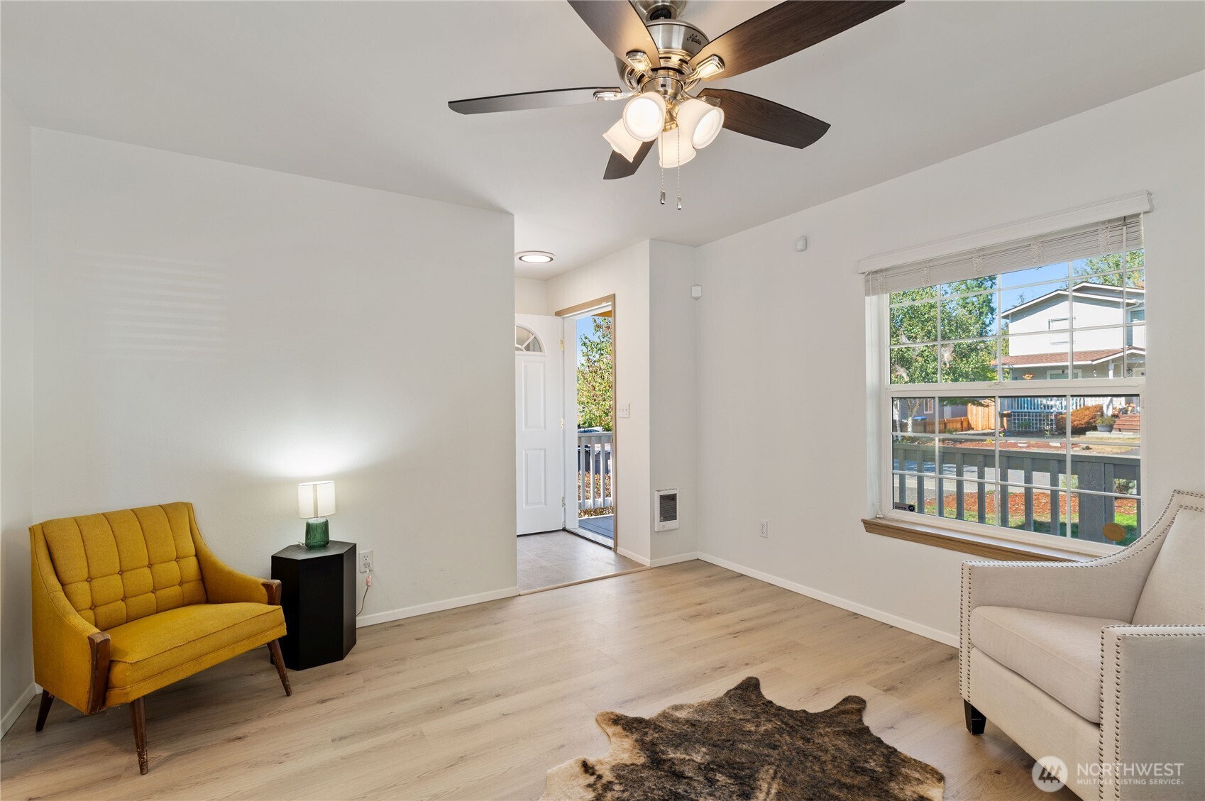 263 NE Max William Loop