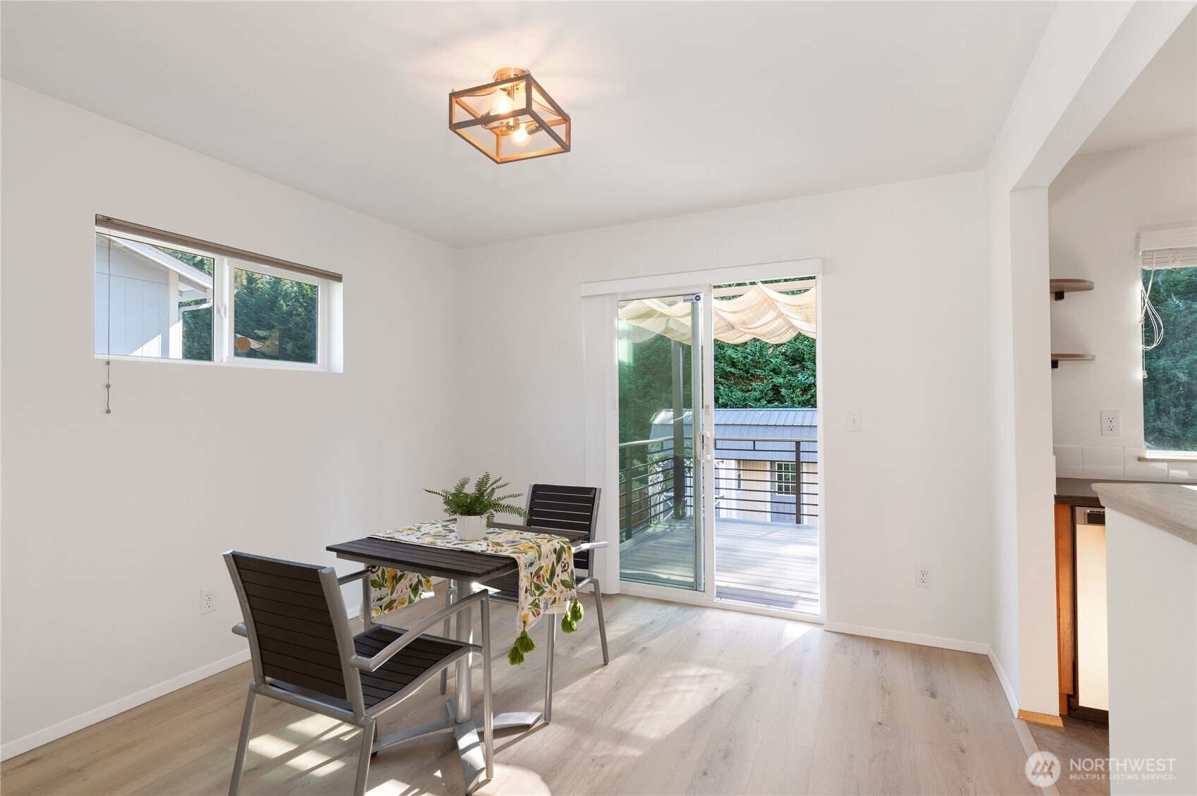 263 NE Max William Loop