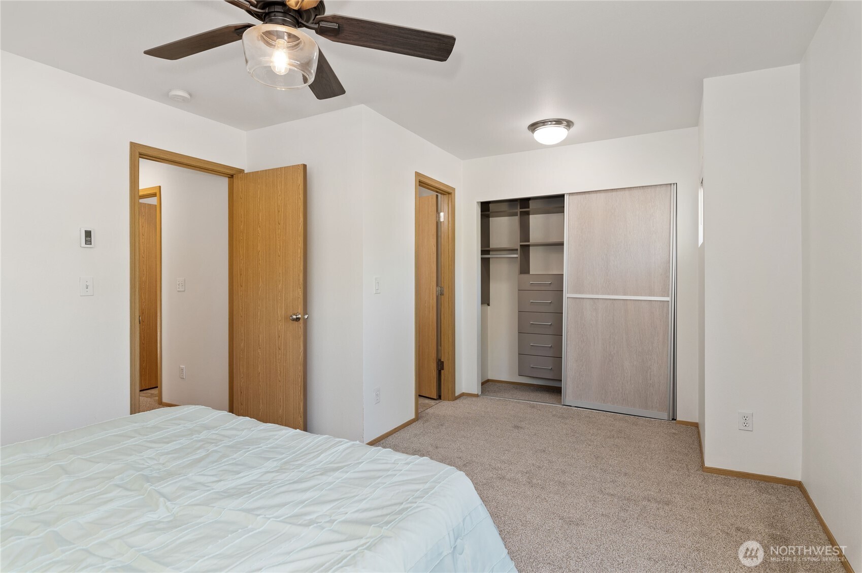 263 NE Max William Loop