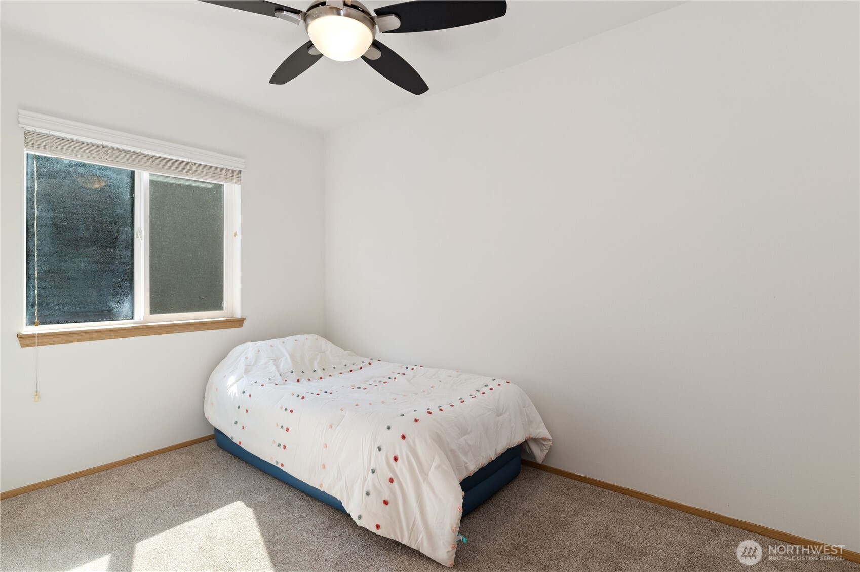 263 NE Max William Loop