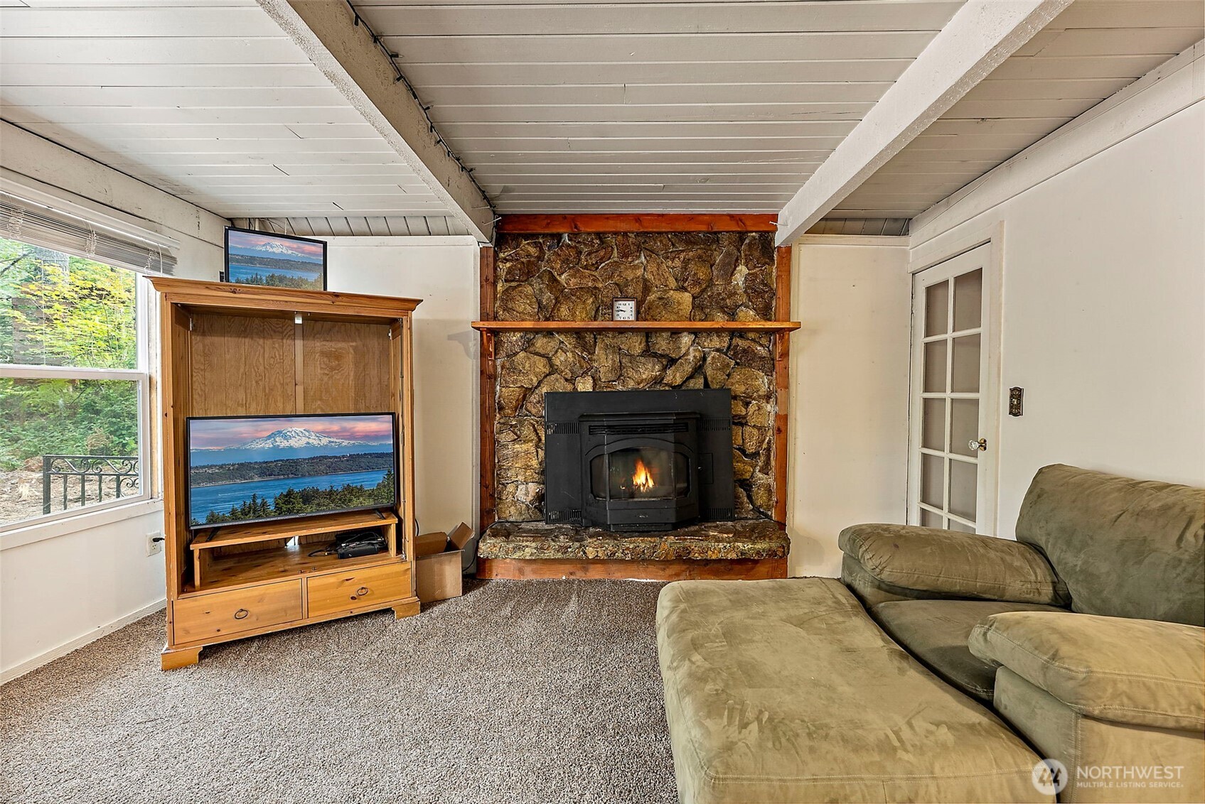 270 Skate Creek Road N