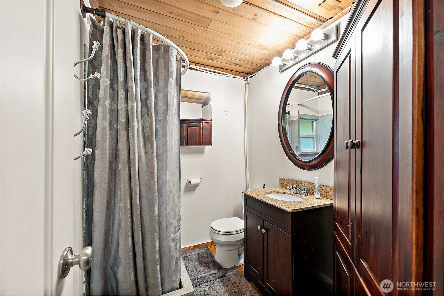 270 Skate Creek Road N