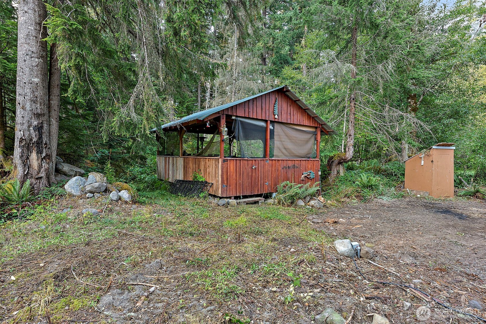 270 Skate Creek Road N