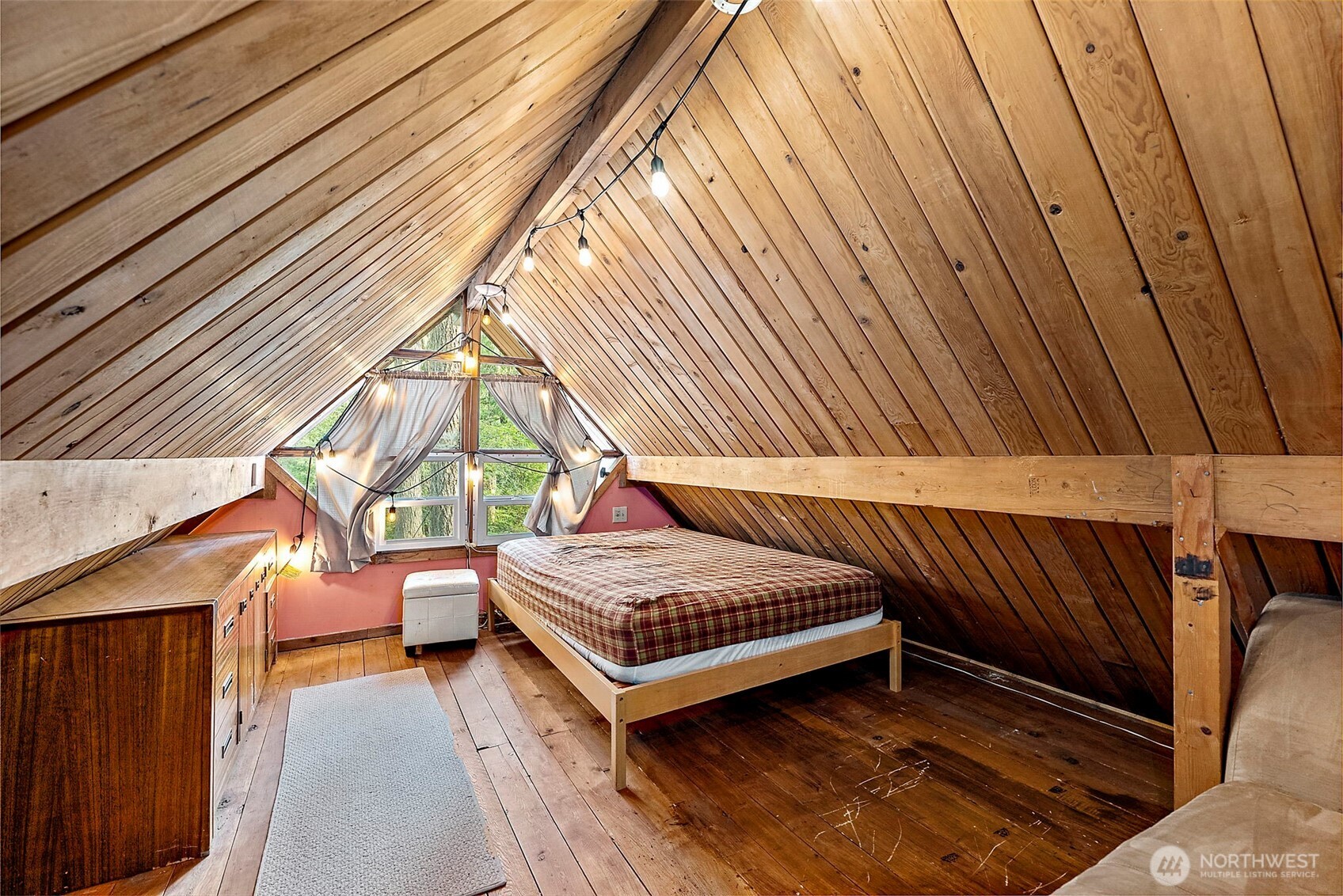 270 Skate Creek Road N