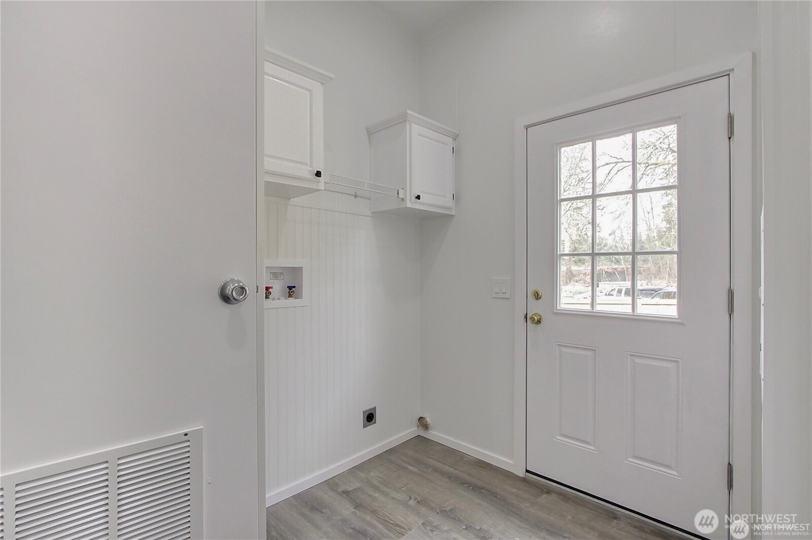 413 292nd Street E Unit: 8