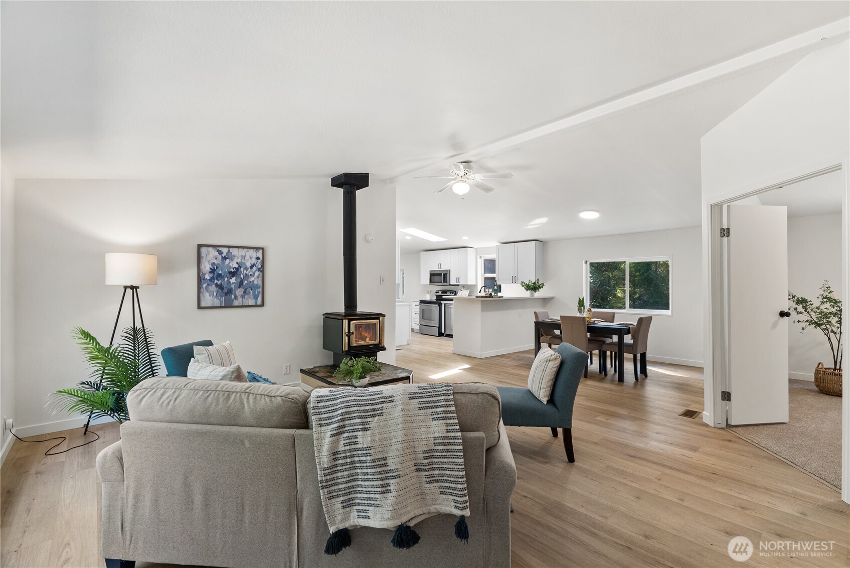 10223 Glenwood Road SW