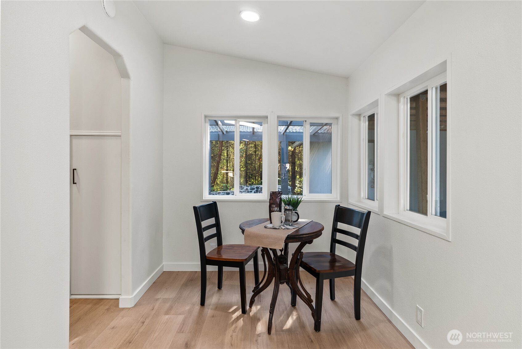 10223 Glenwood Road SW