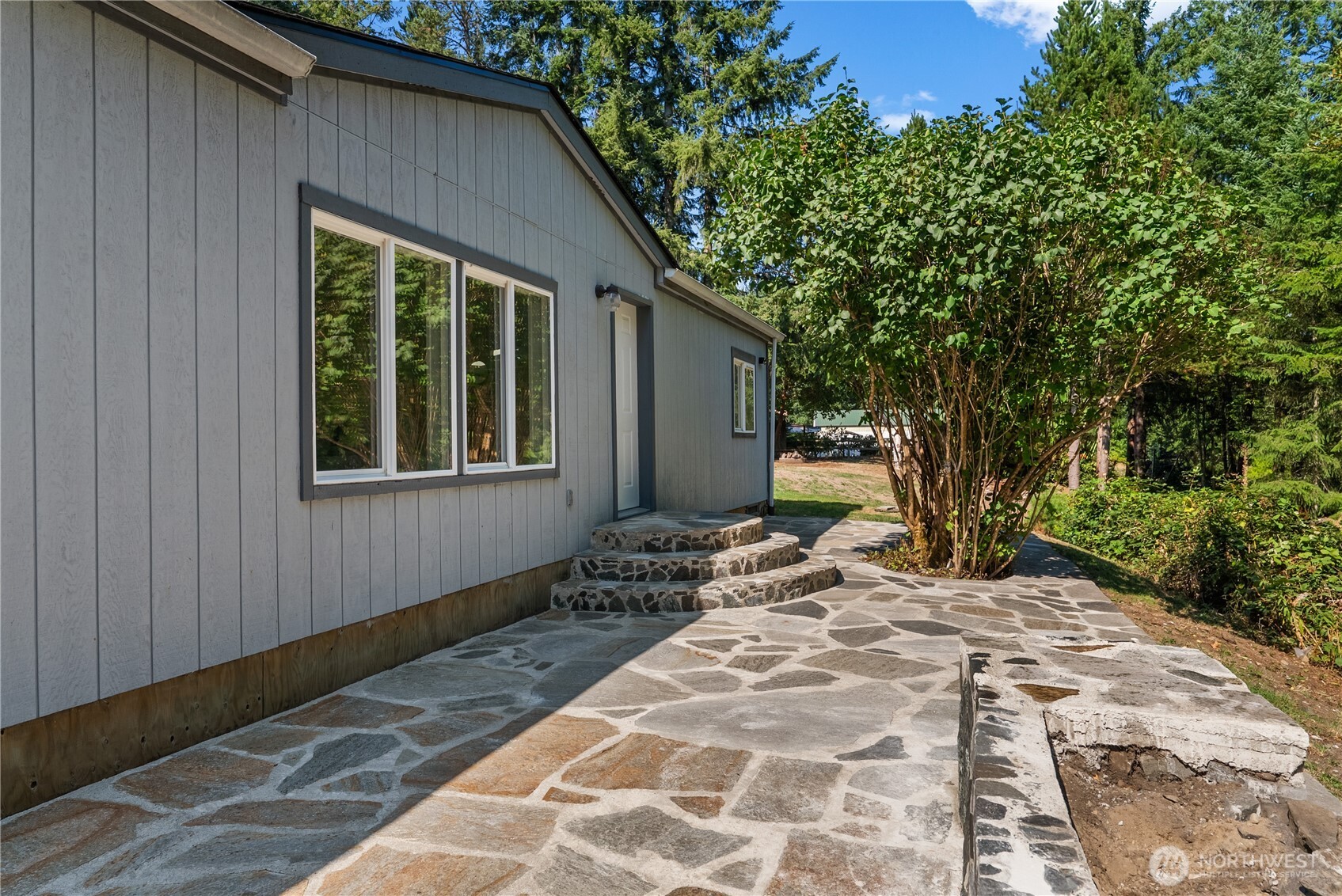 10223 Glenwood Road SW