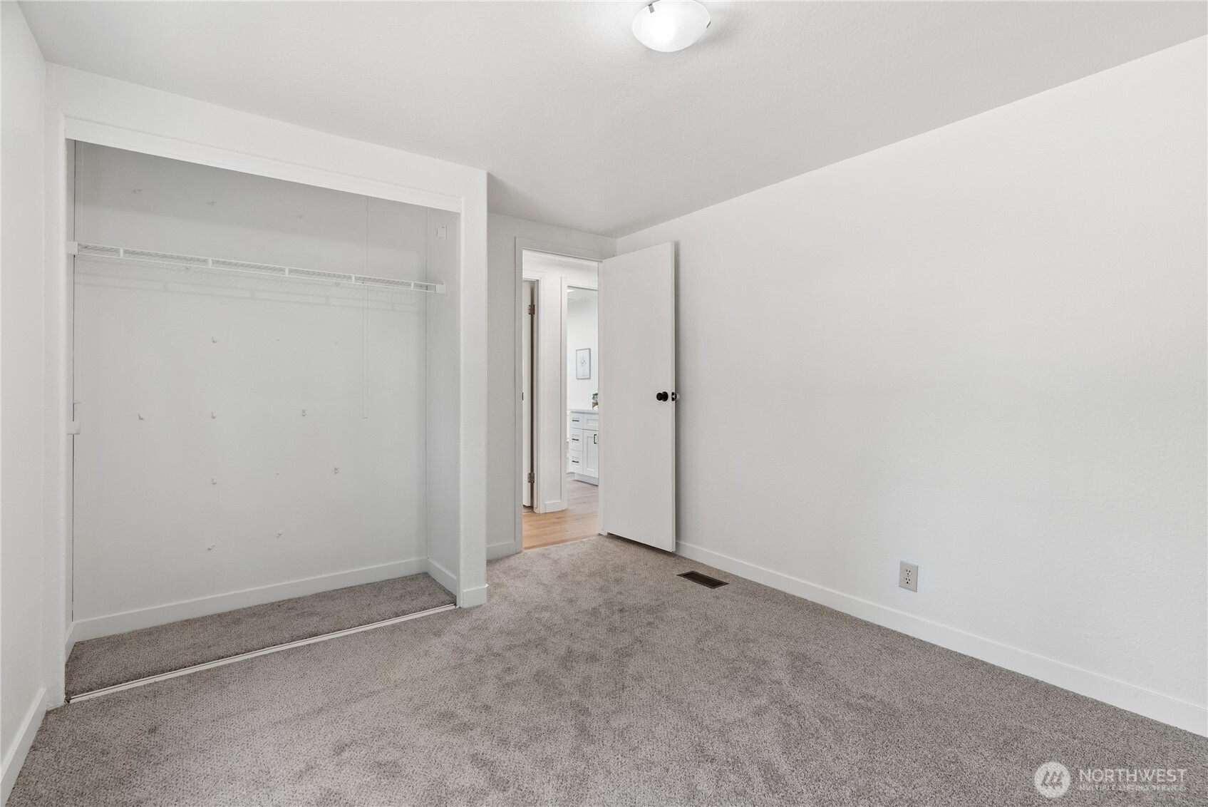 10223 Glenwood Road SW