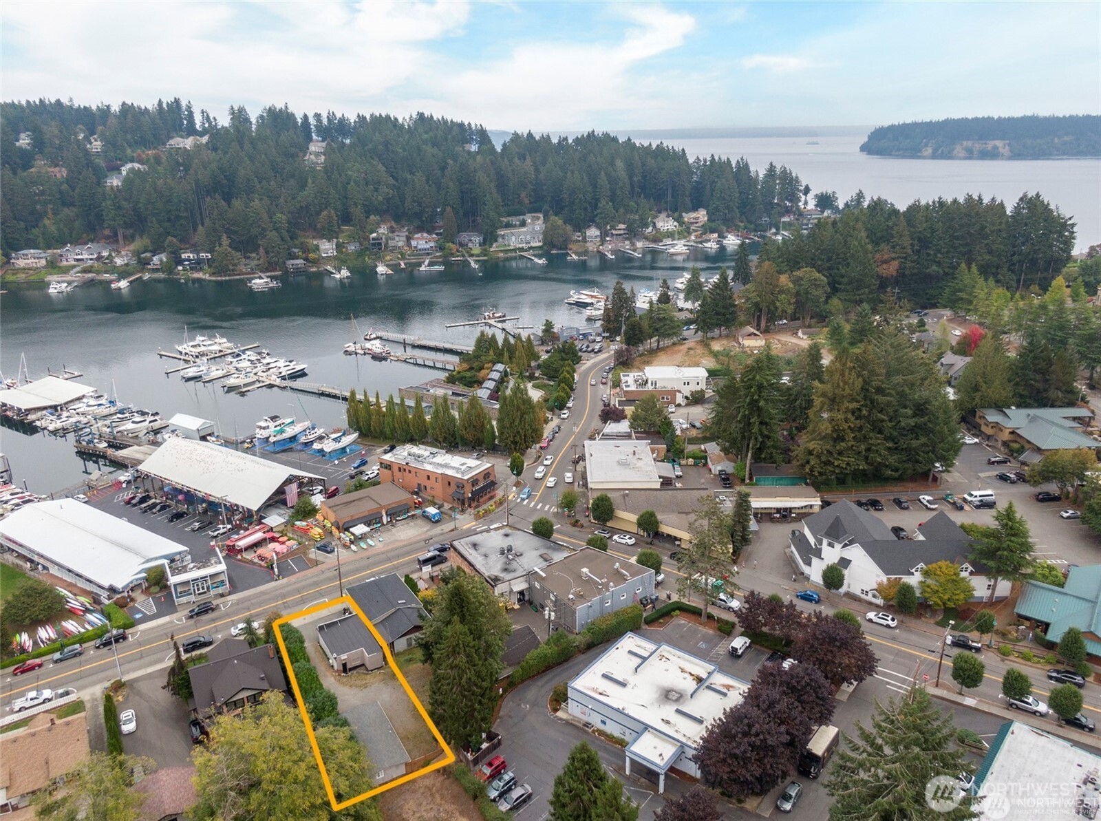 3126 Harborview Drive
