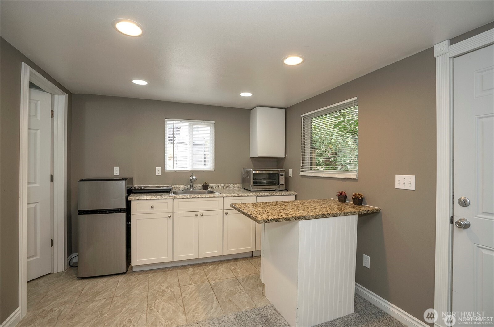 3126 Harborview Drive