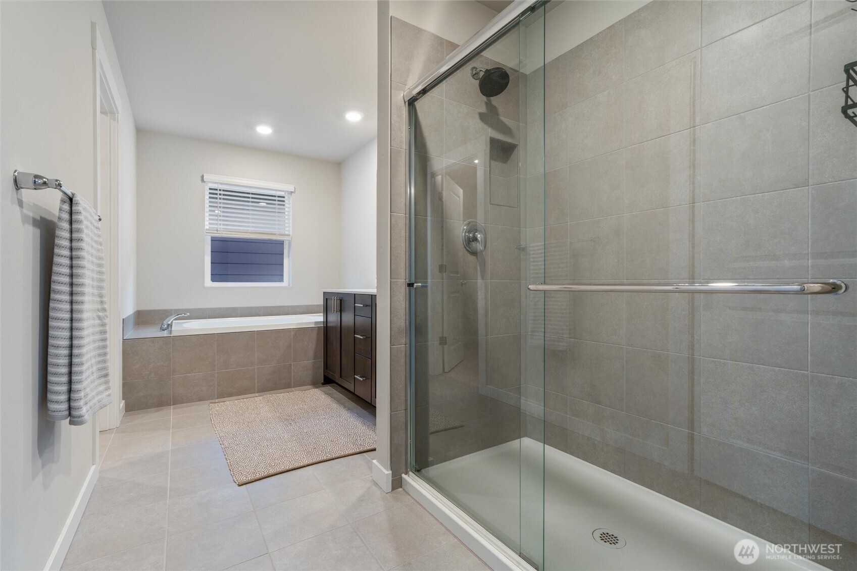 5856 Waverly Road SW