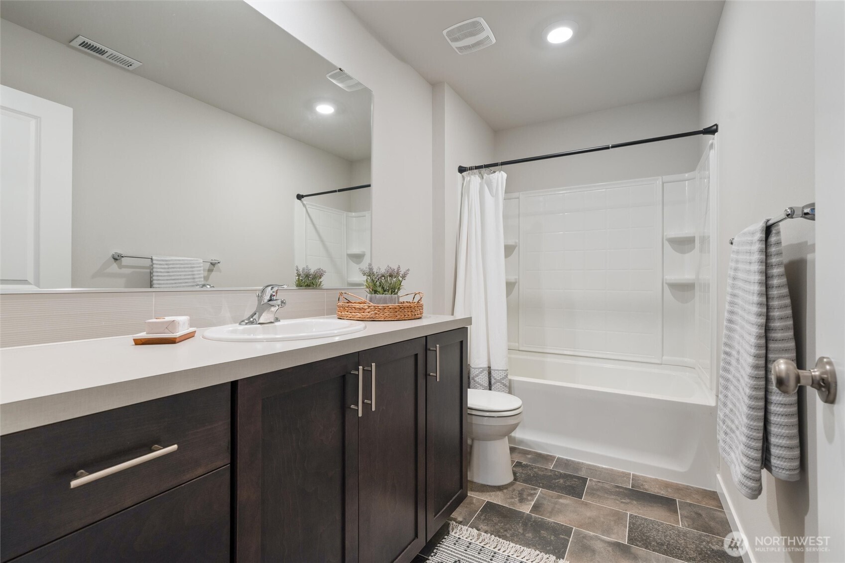 5856 Waverly Road SW