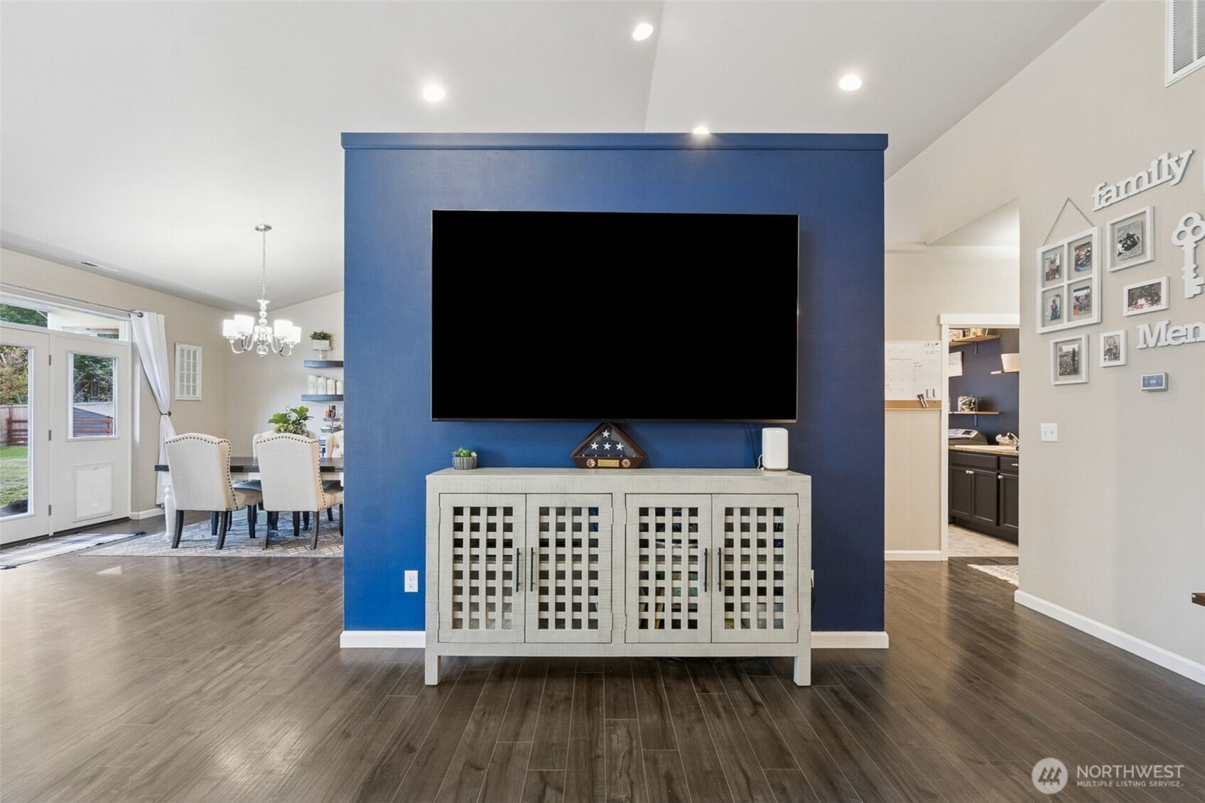 8208 Steamboat Island Road NW