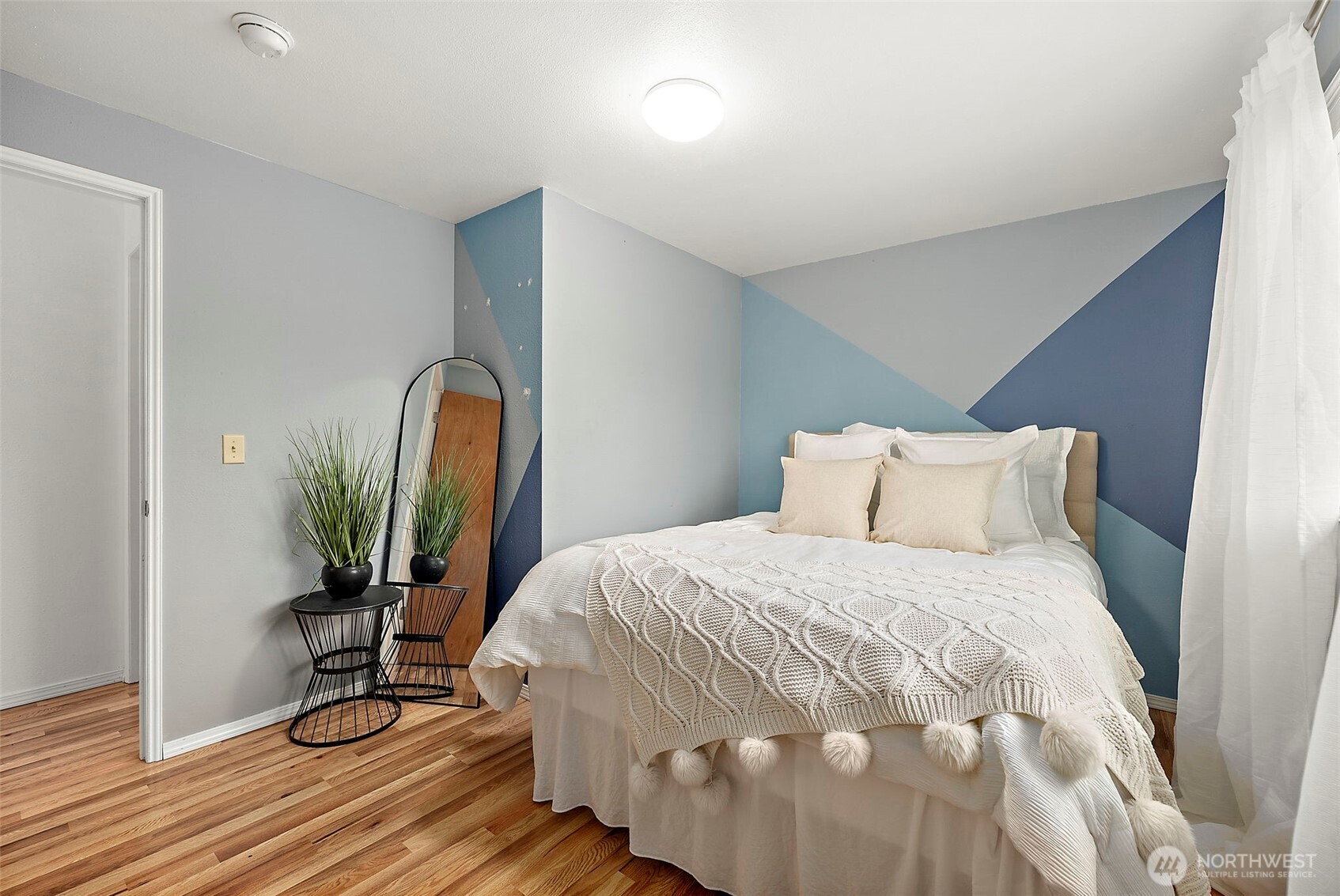 19428 Crescent Drive E