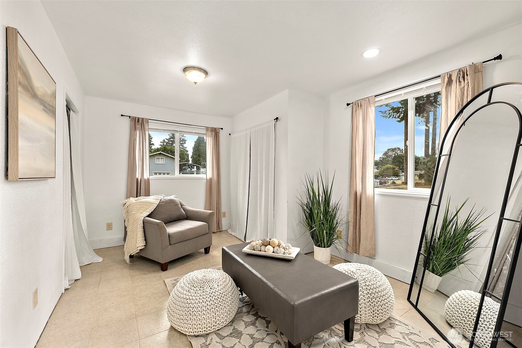 19428 Crescent Drive E