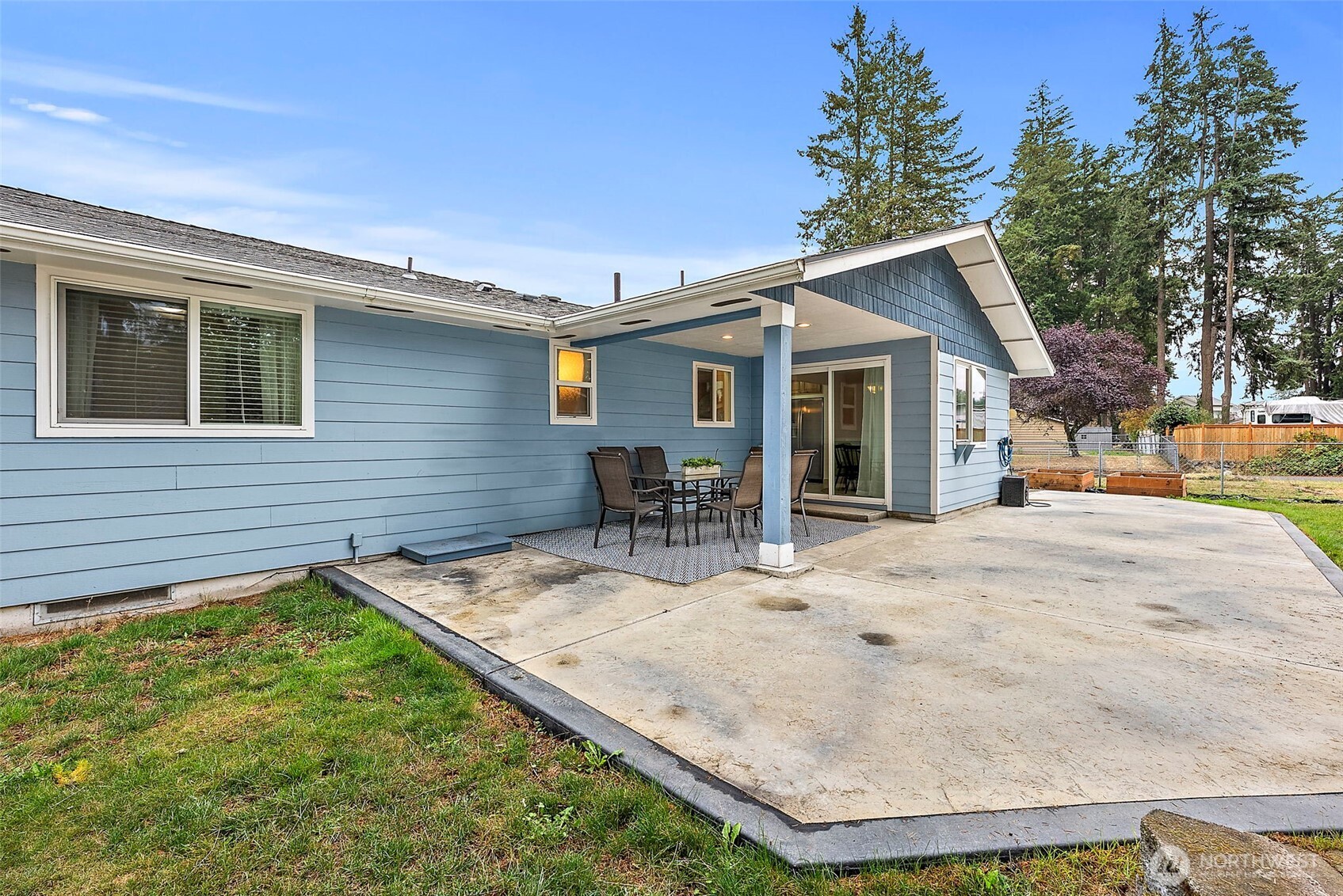 19428 Crescent Drive E