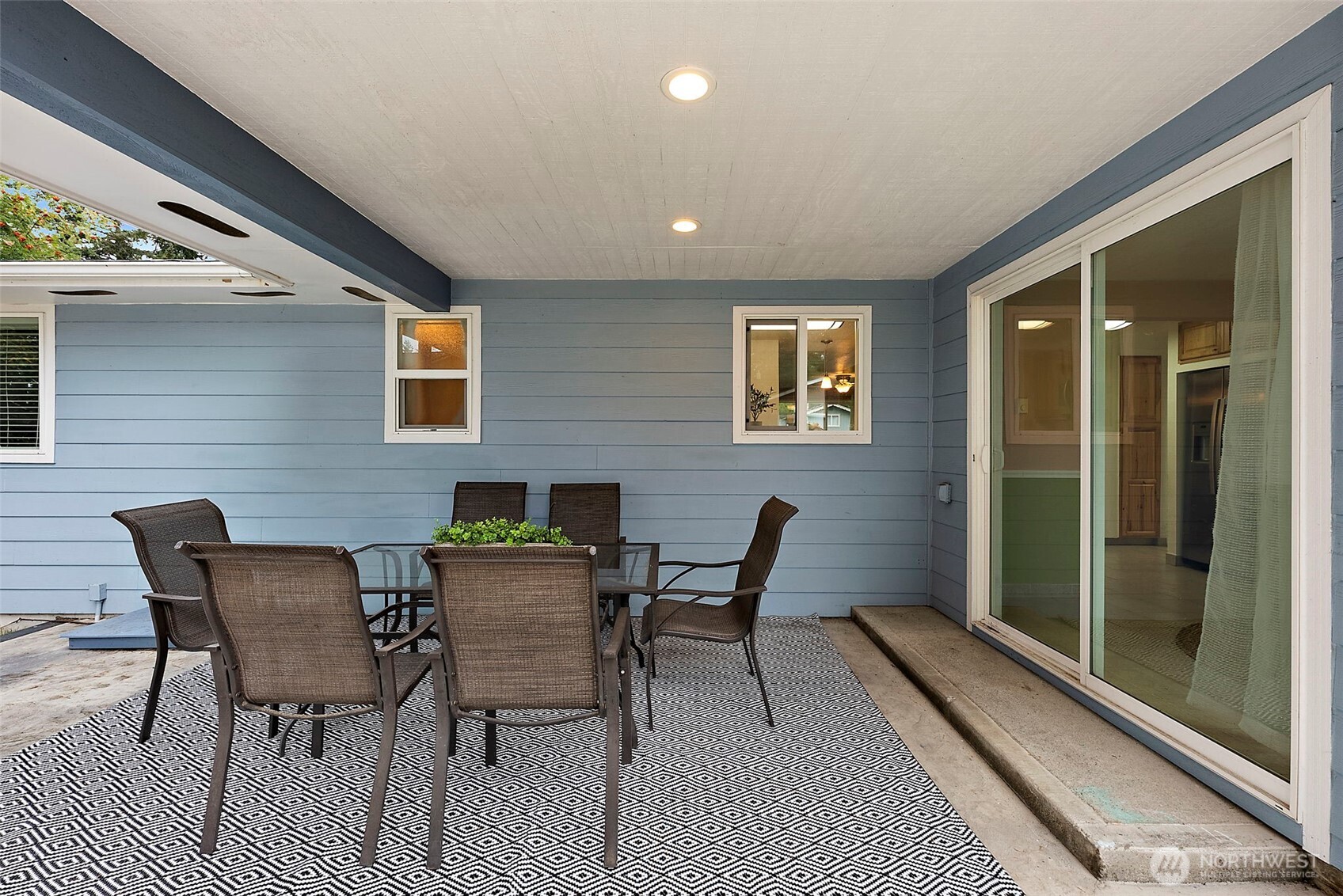 19428 Crescent Drive E