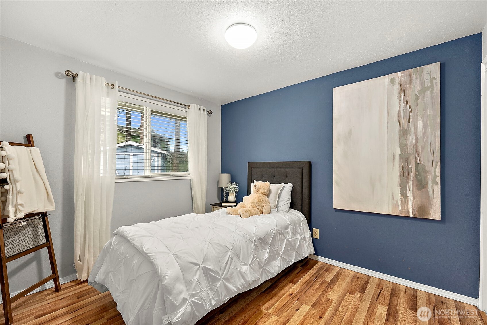 19428 Crescent Drive E