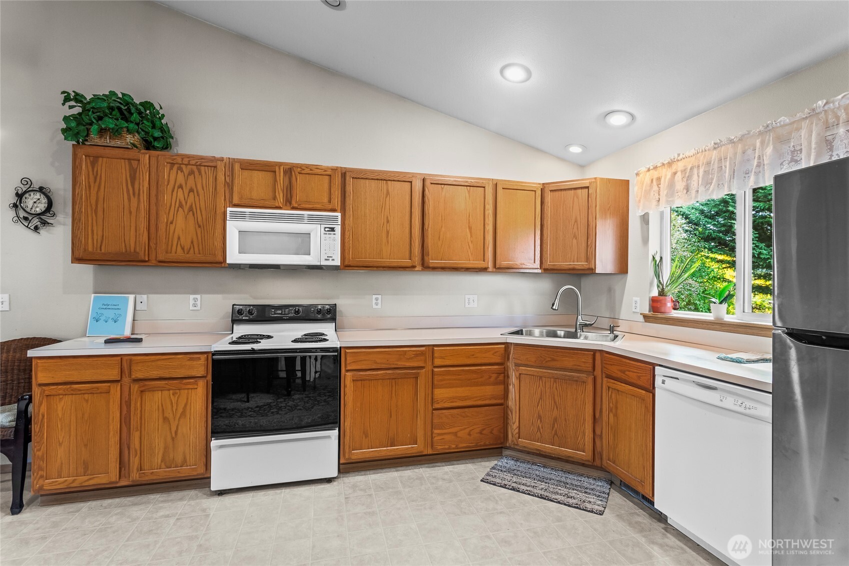 3330 18th Street Pl SW