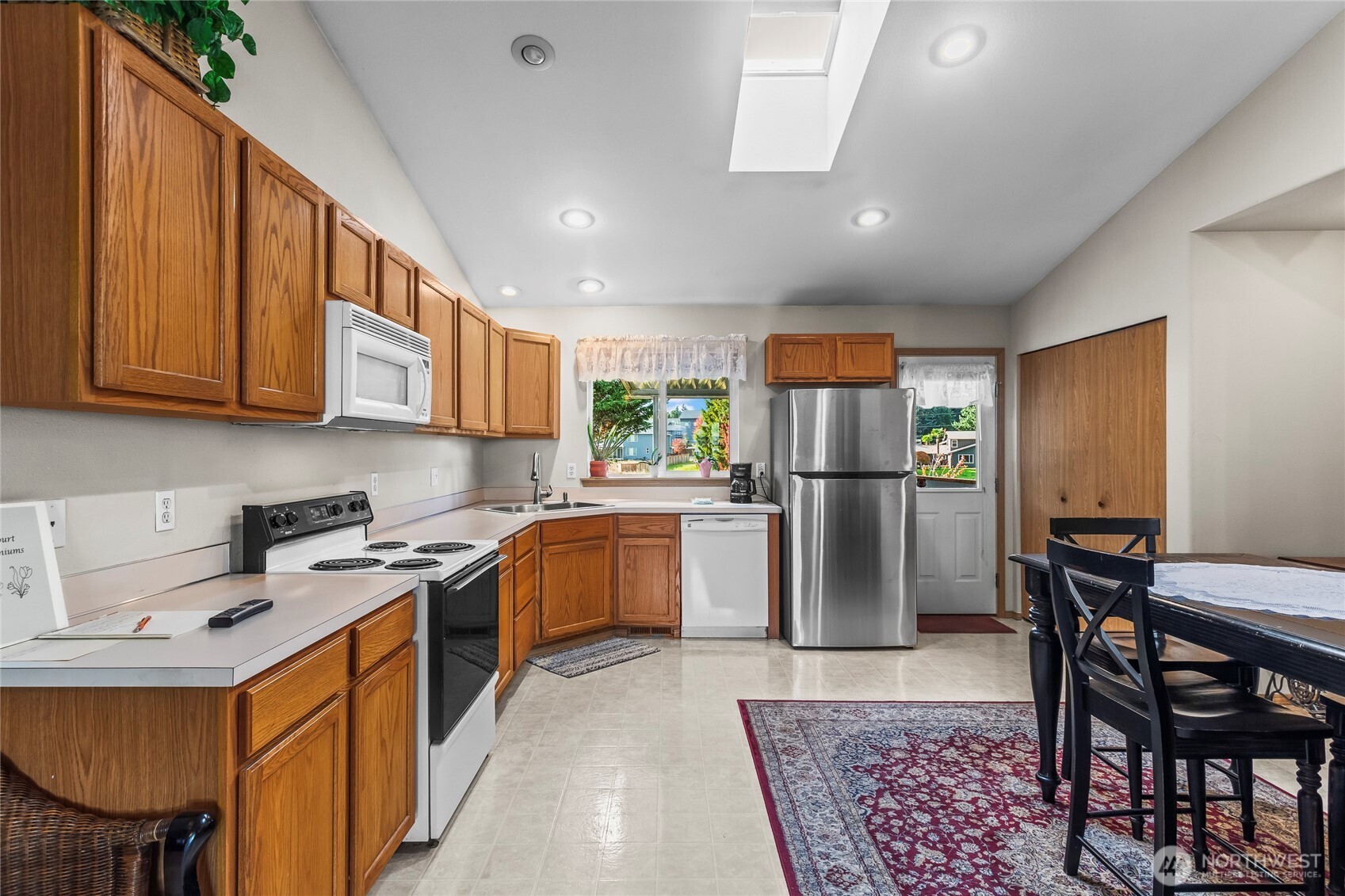 3330 18th Street Pl SW