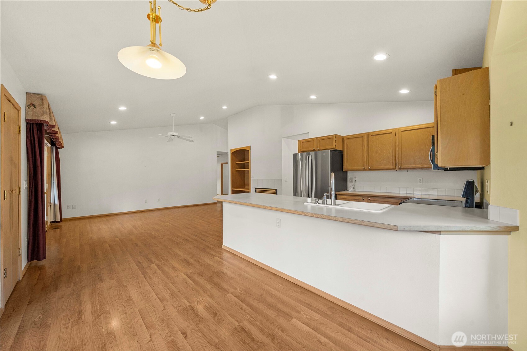 21103 16th Street E