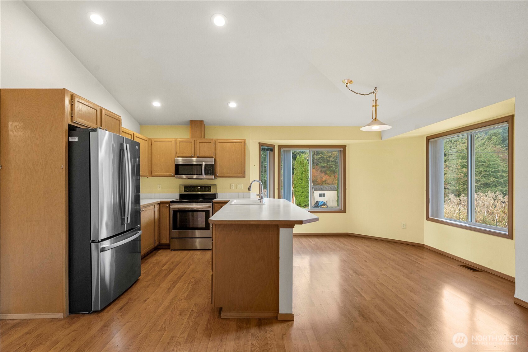 21103 16th Street E