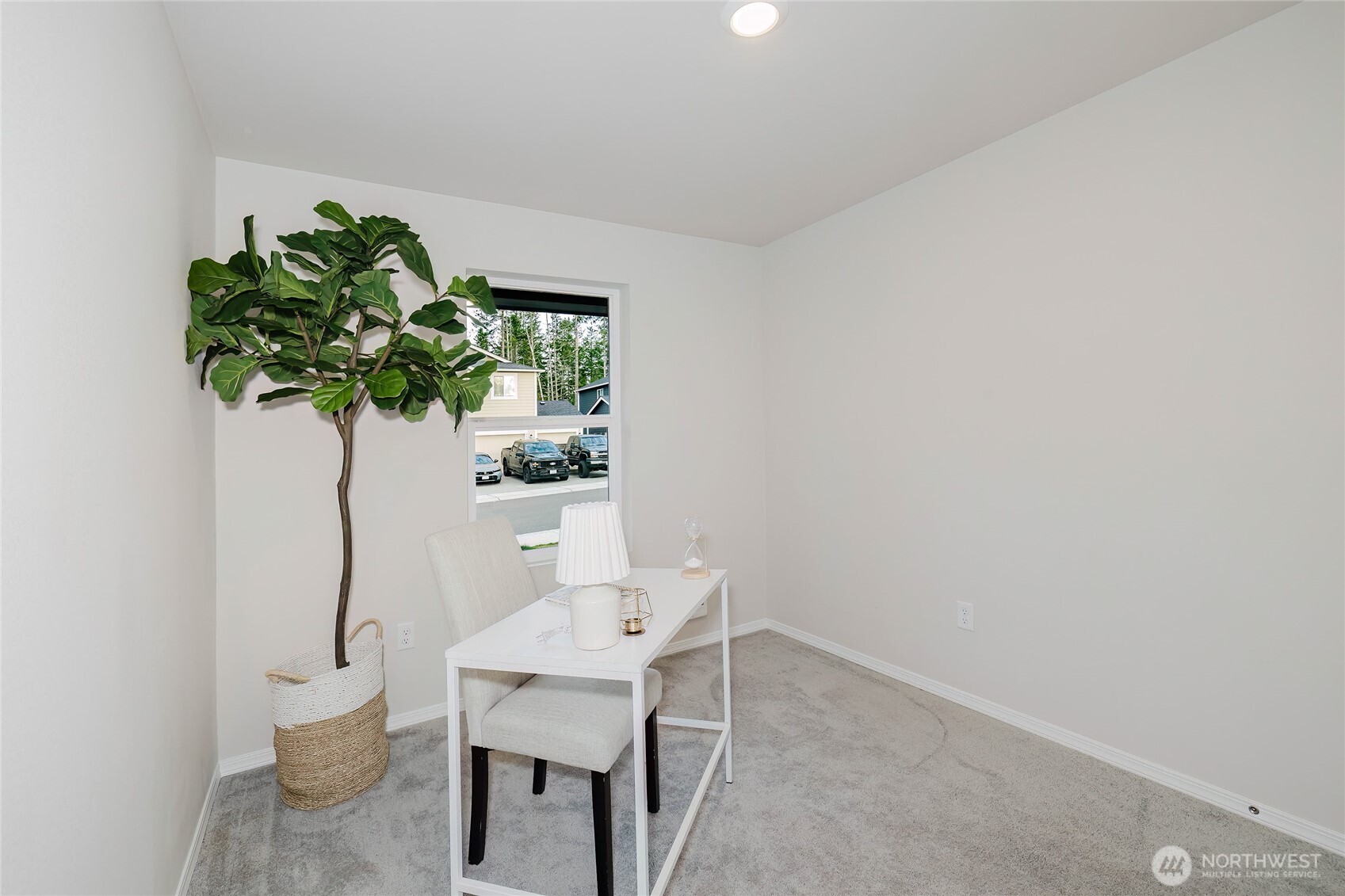 240 NE Olympic Ridge