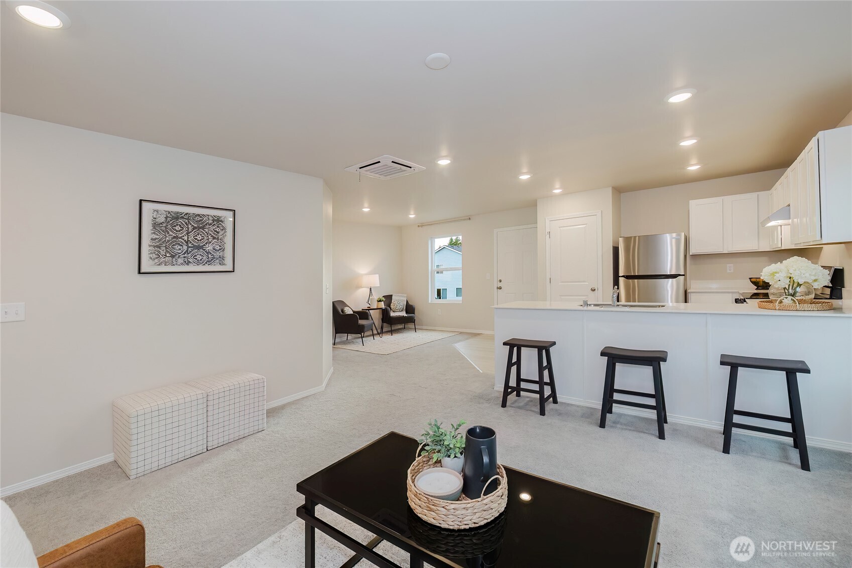 240 NE Olympic Ridge