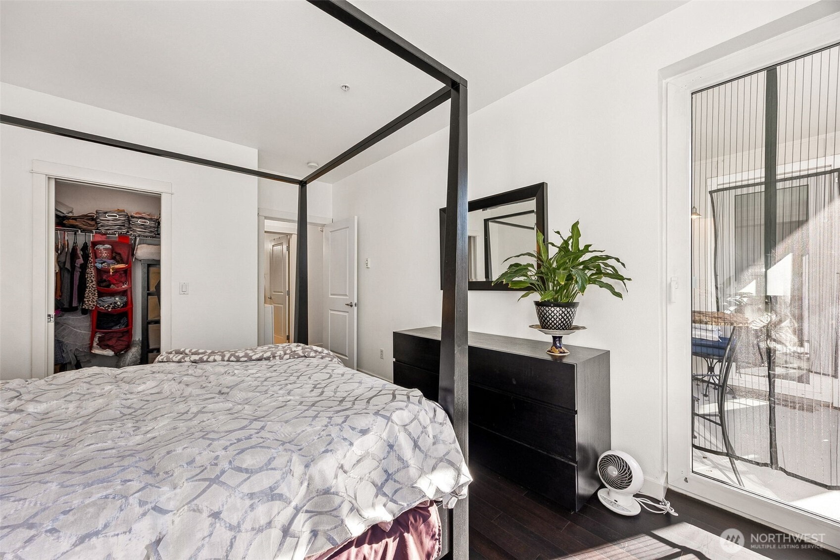 55 Willimas Avenue S Unit: 209