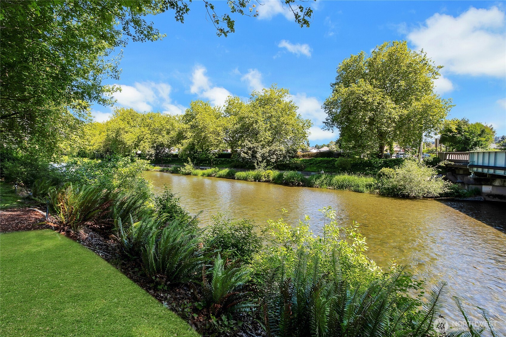 55 Willimas Avenue S Unit: 209