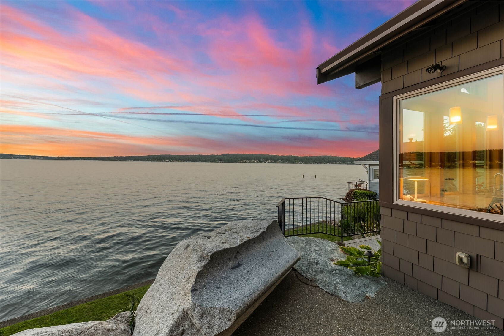 5152 Cromwell Drive NW