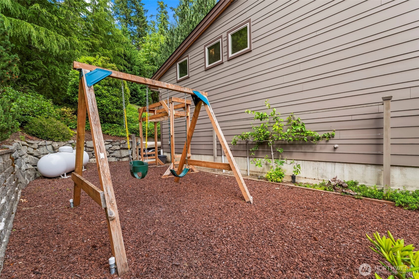 5152 Cromwell Drive NW