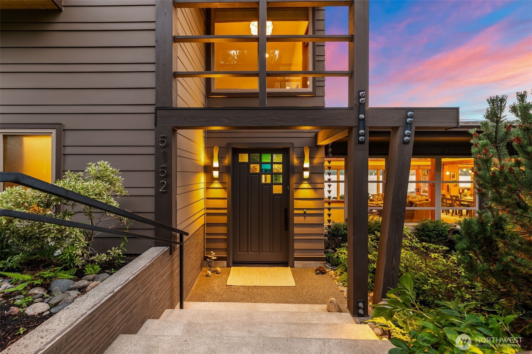 5152 Cromwell Drive NW