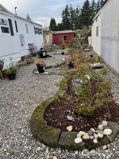 3702 Hunt Street NW Unit: 23