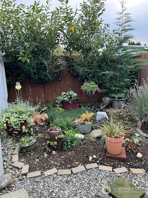 3702 Hunt Street NW Unit: 23