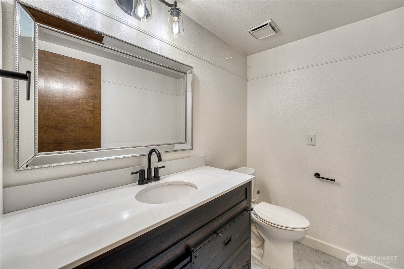 8788 Deeridge Place SE