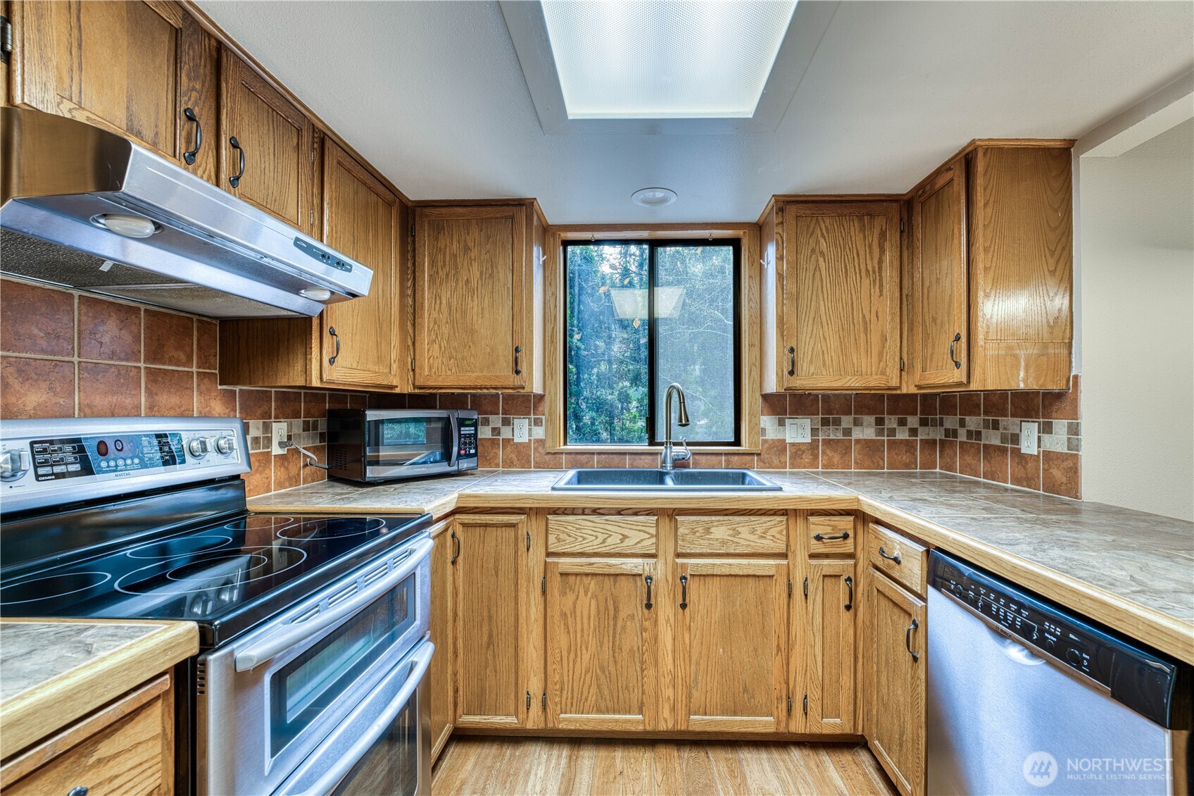 8788 Deeridge Place SE