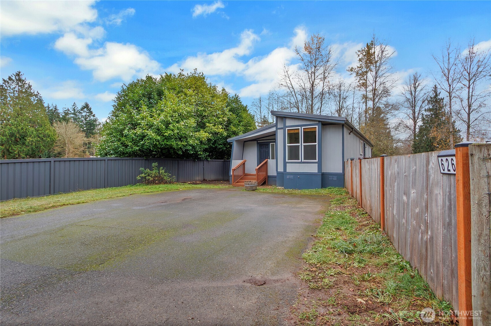 626 291st Street Ct E