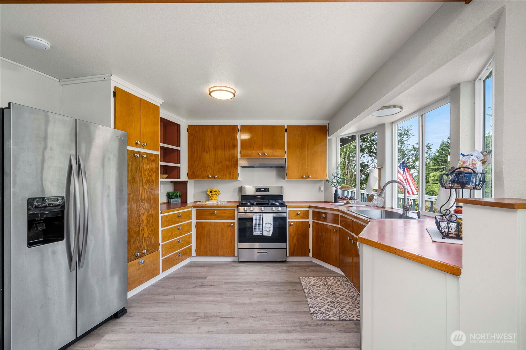 409 Isaac Pincus Street