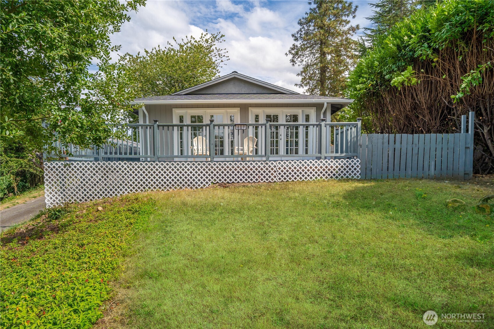 409 Isaac Pincus Street