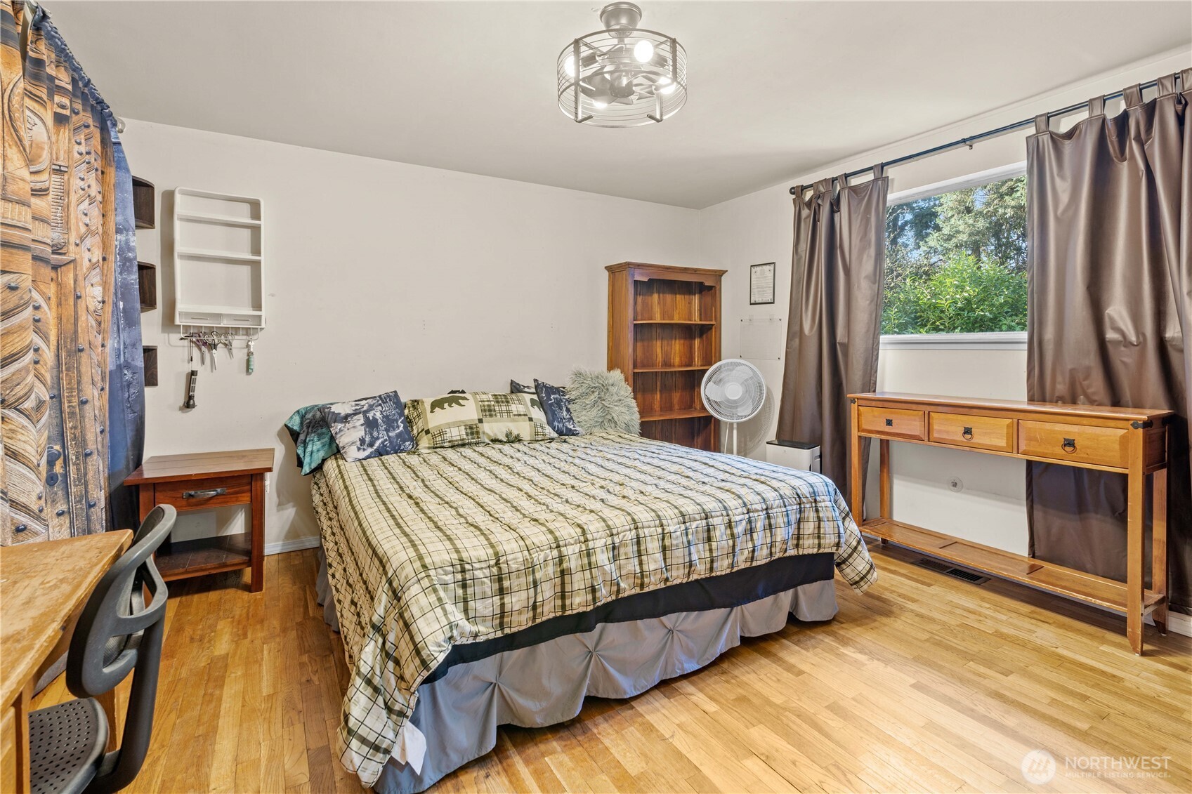 22415 Military Road S