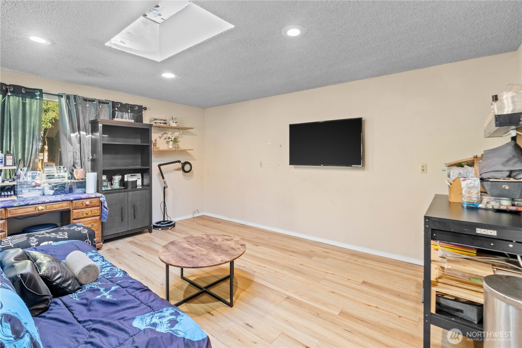 22415 Military Road S