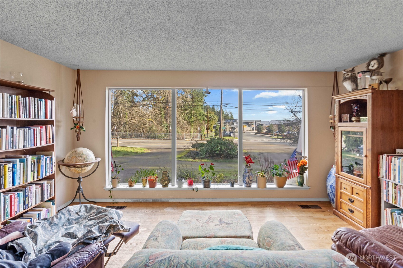 22415 Military Road S