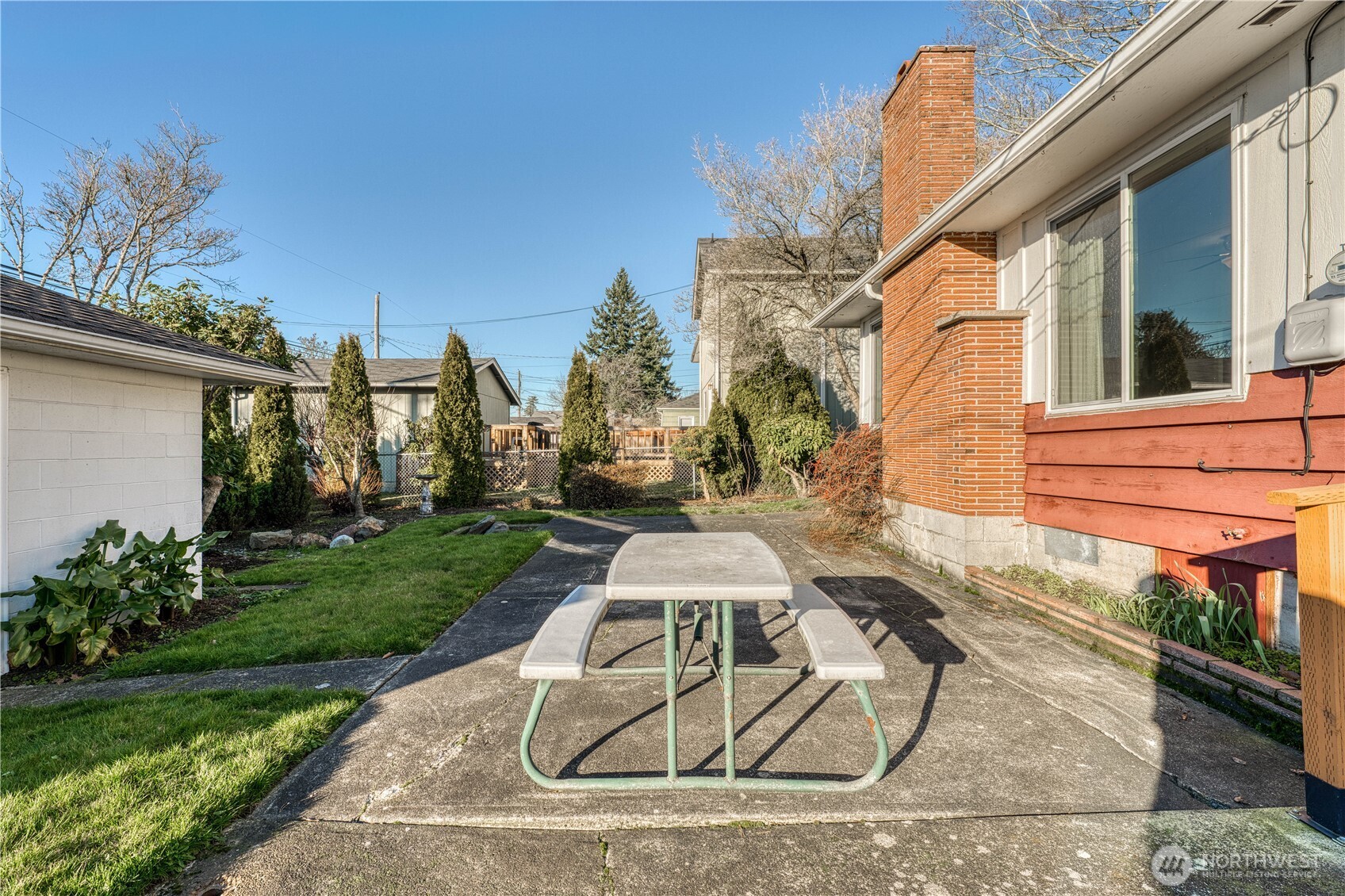 6126 S Thompson Avenue