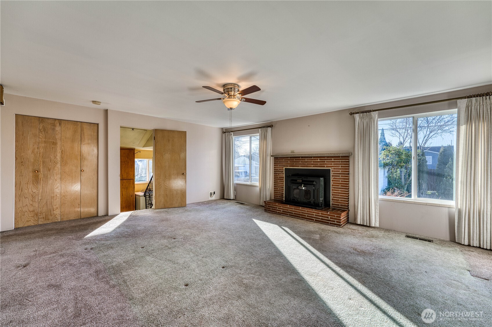 6126 S Thompson Avenue