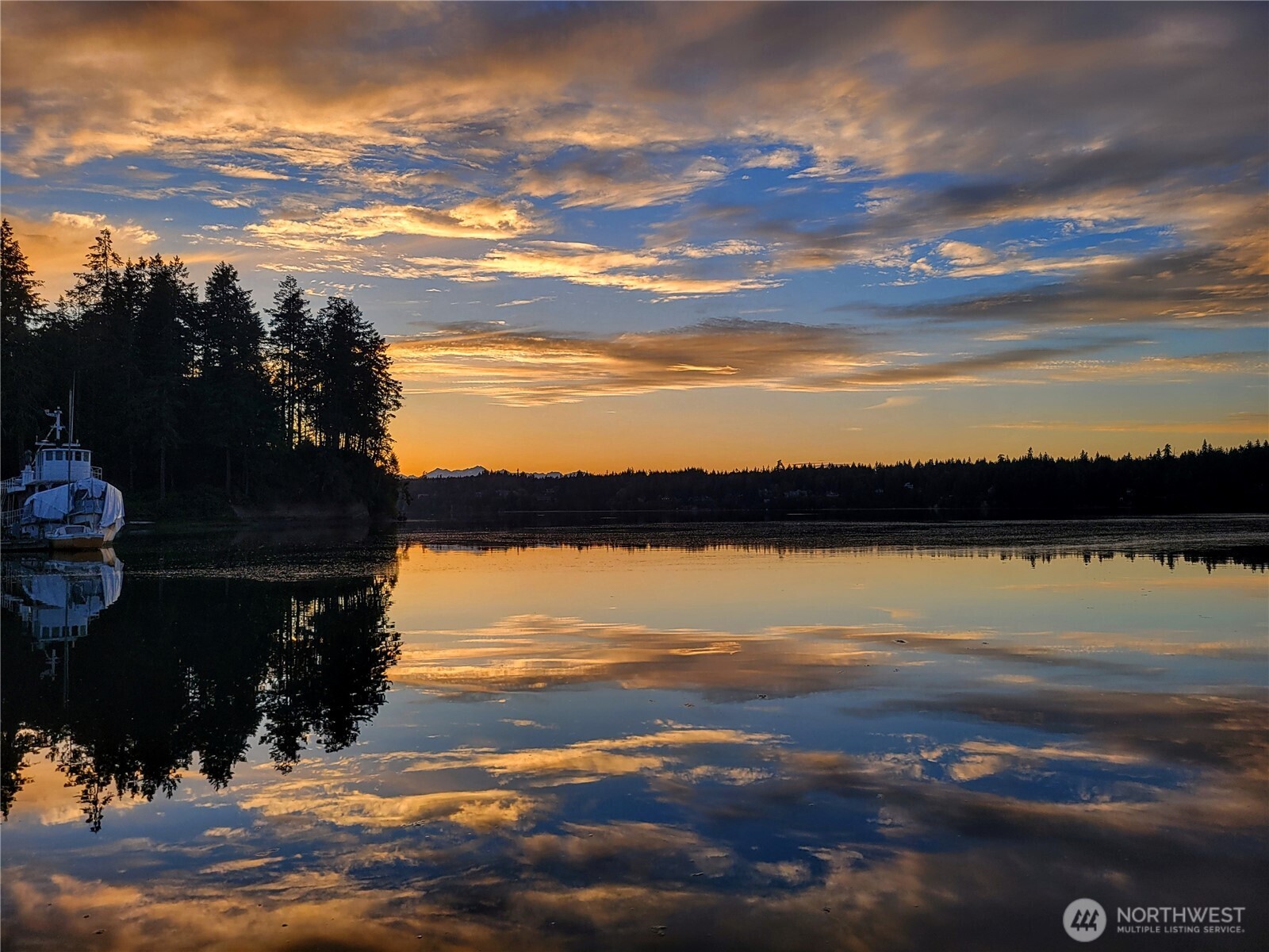 2561 E Harstine Island Road N