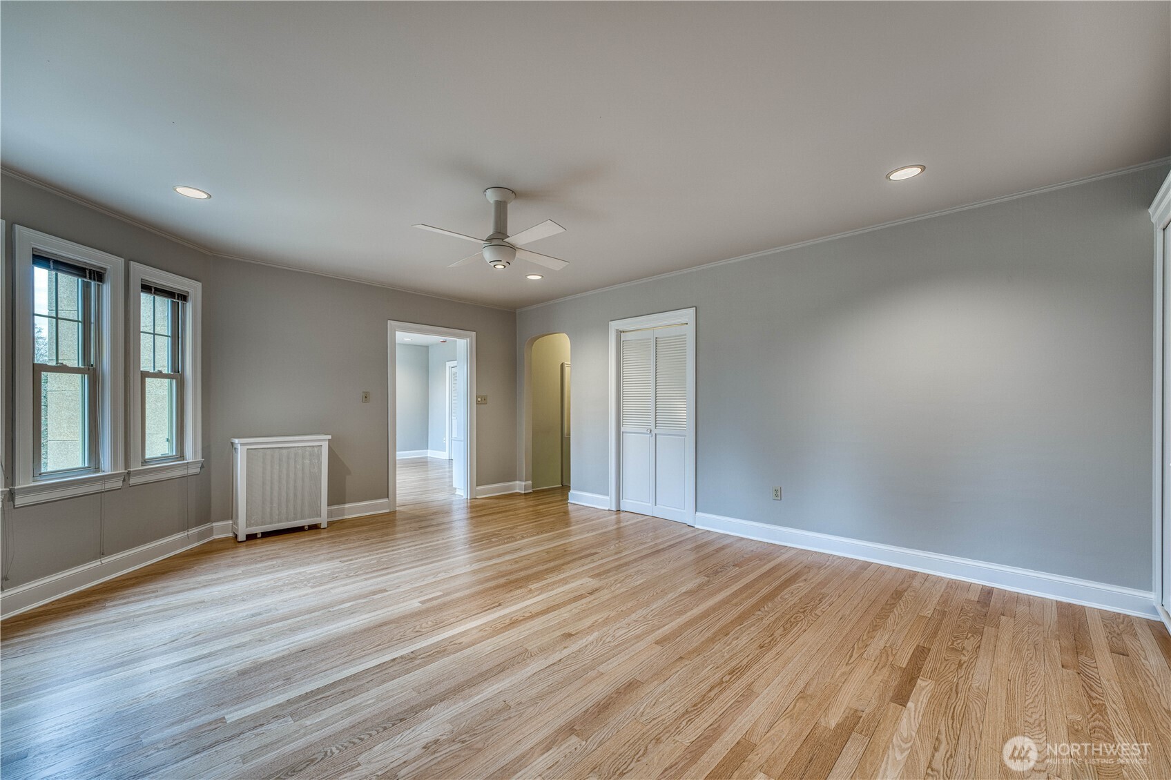 5810 Cowen Place NE Unit: 301