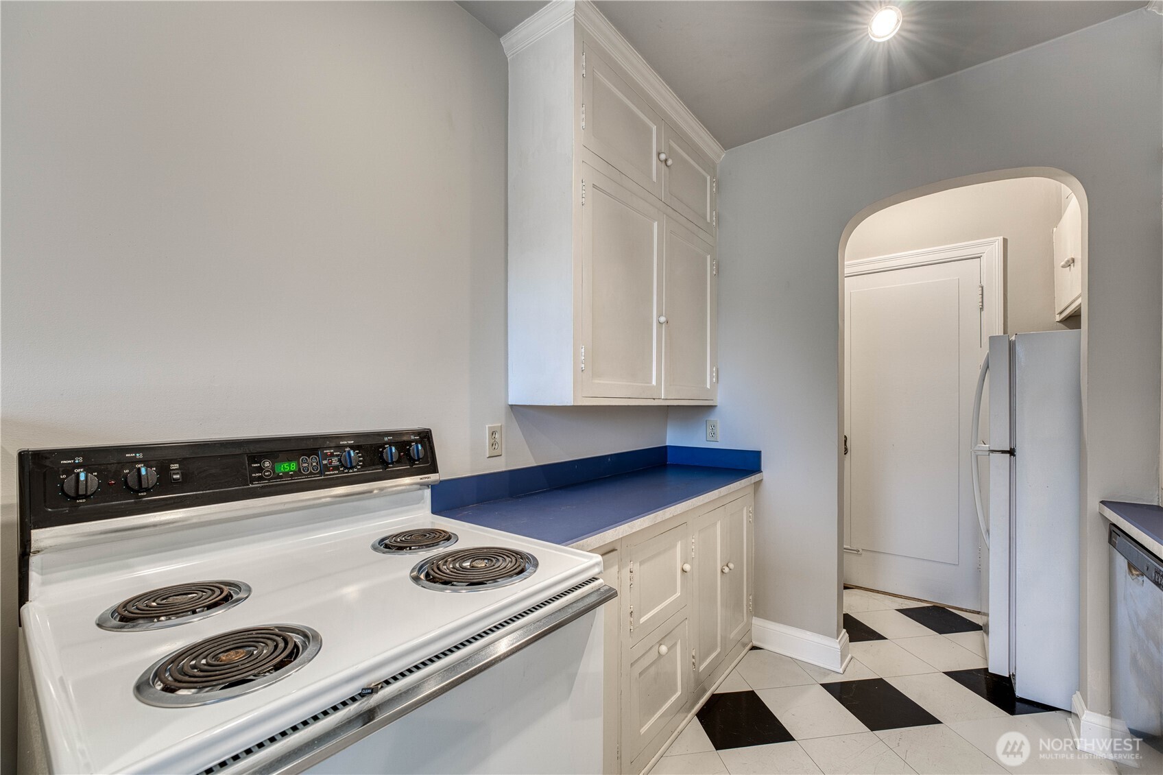 5810 Cowen Place NE Unit: 301